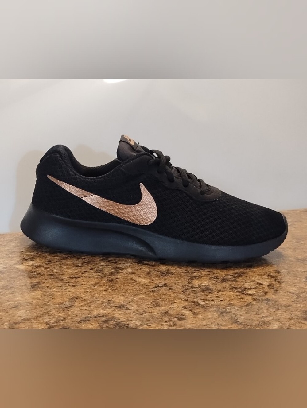 Nike Tanjun Running Shoes 'Black Bronze' 812655-005 Size 7.5 Women's